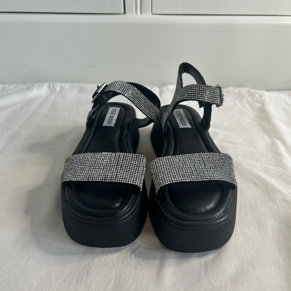 Steve Madden Black Platform Sandal w/ Rhinestone Size 6 - Picture 2 of 6